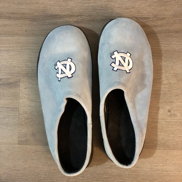 Tar Heels Light-Blue & Black, Soft Slippers, Size 11M - Picture 2 of 4